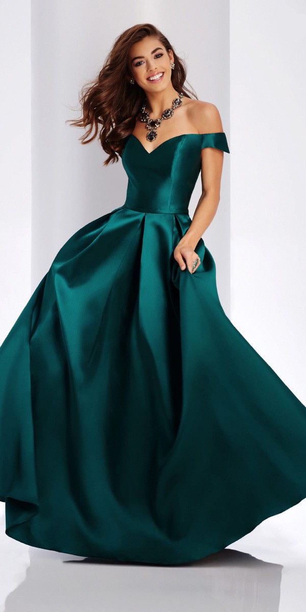 CUTTING THE COSTS OF PROM. Desktop Image